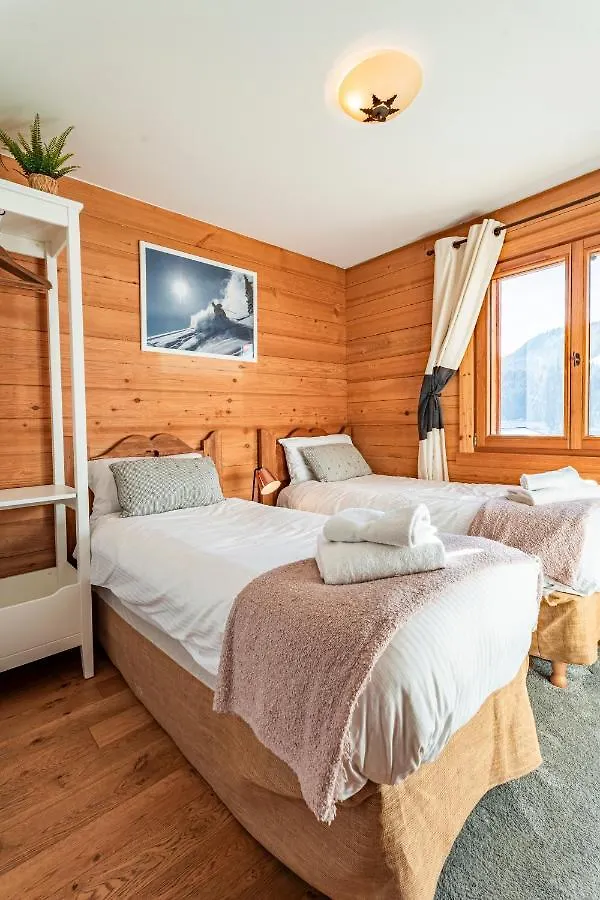 Chalet 2 Bed Chalet, Sleeps 5 With Shared Pool - Morzine