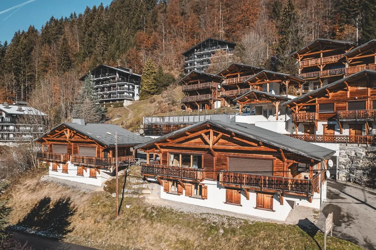 2 Bed Chalet, Sleeps 5 With Shared Pool - Morzine Chalet