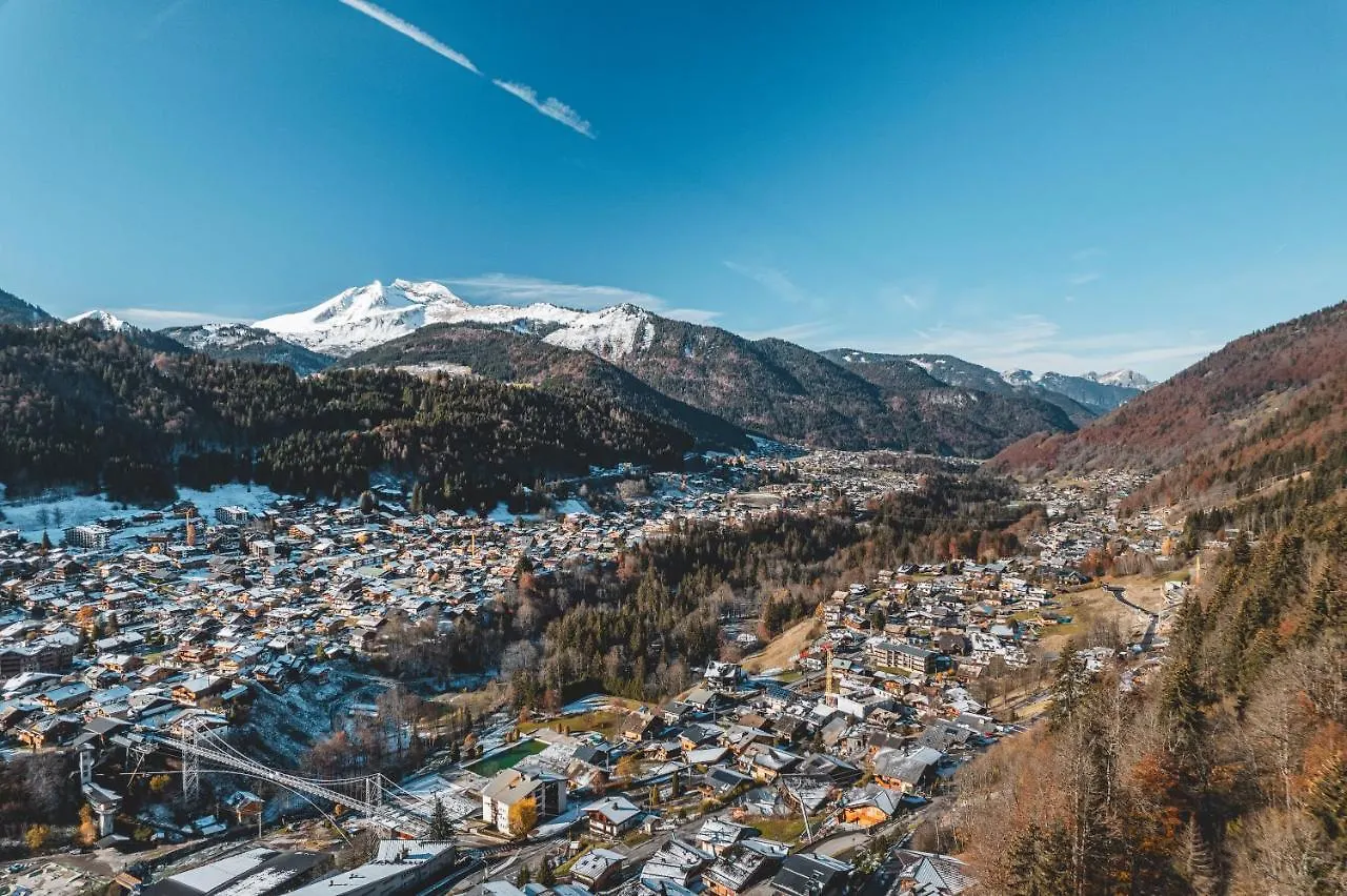 2 Bed Chalet, Sleeps 5 With Shared Pool - Morzine